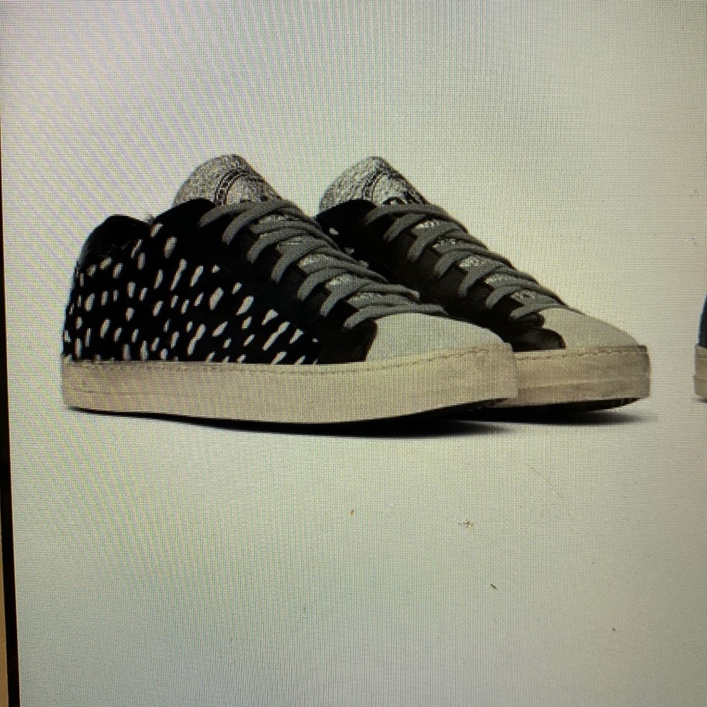 P448 John low top sneaker